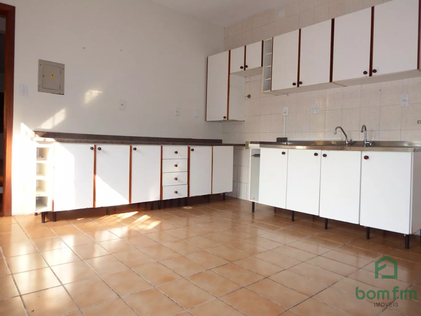 Sobrado para alugar com 3 quartos, 180m² - Foto 8