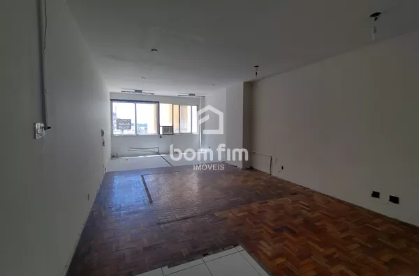 Alugo apto 1 dorm. mobiliado, em frente a Santa Casa - Bairro Bom Fim - Porto Alegre/RS. - Foto 2