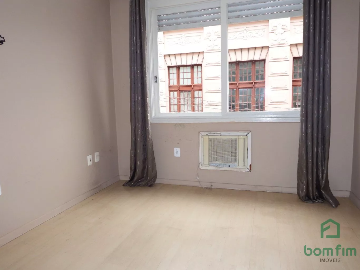 Apartamento à venda com 1 quarto, 45m² - Foto 24