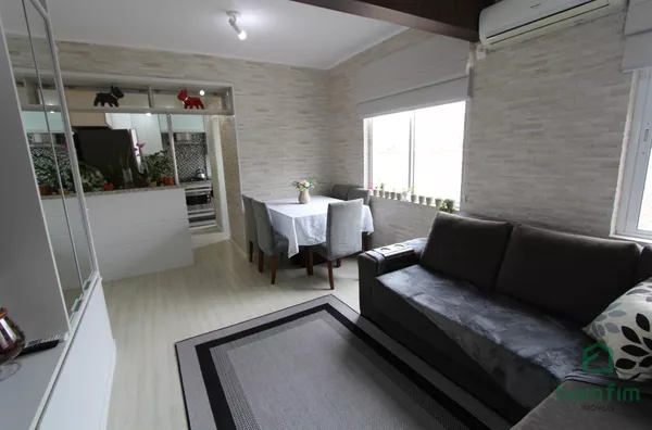 Apto duplex de 02 dorm. na Rua dos Andradas, Centro Histórico, Porto Alegre/RS.