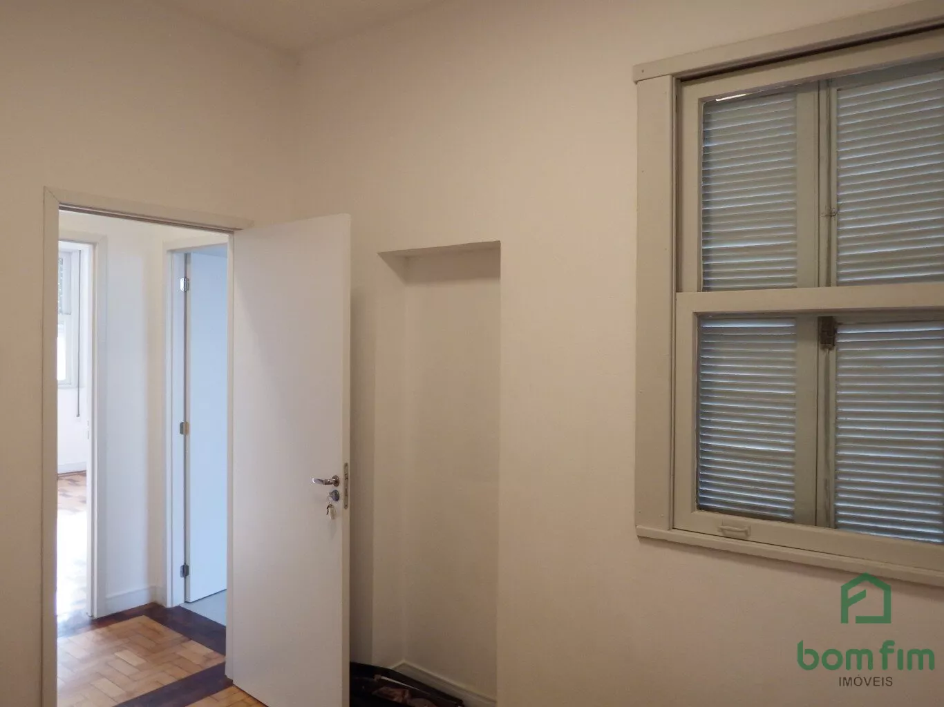 Apartamento à venda com 3 quartos, 101m² - Foto 6