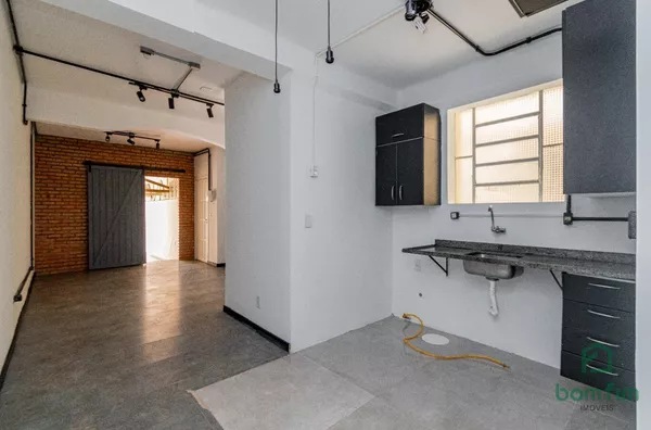 Apartamento, 2 quartos com garagem, Próx. Independência, Porto Alegre