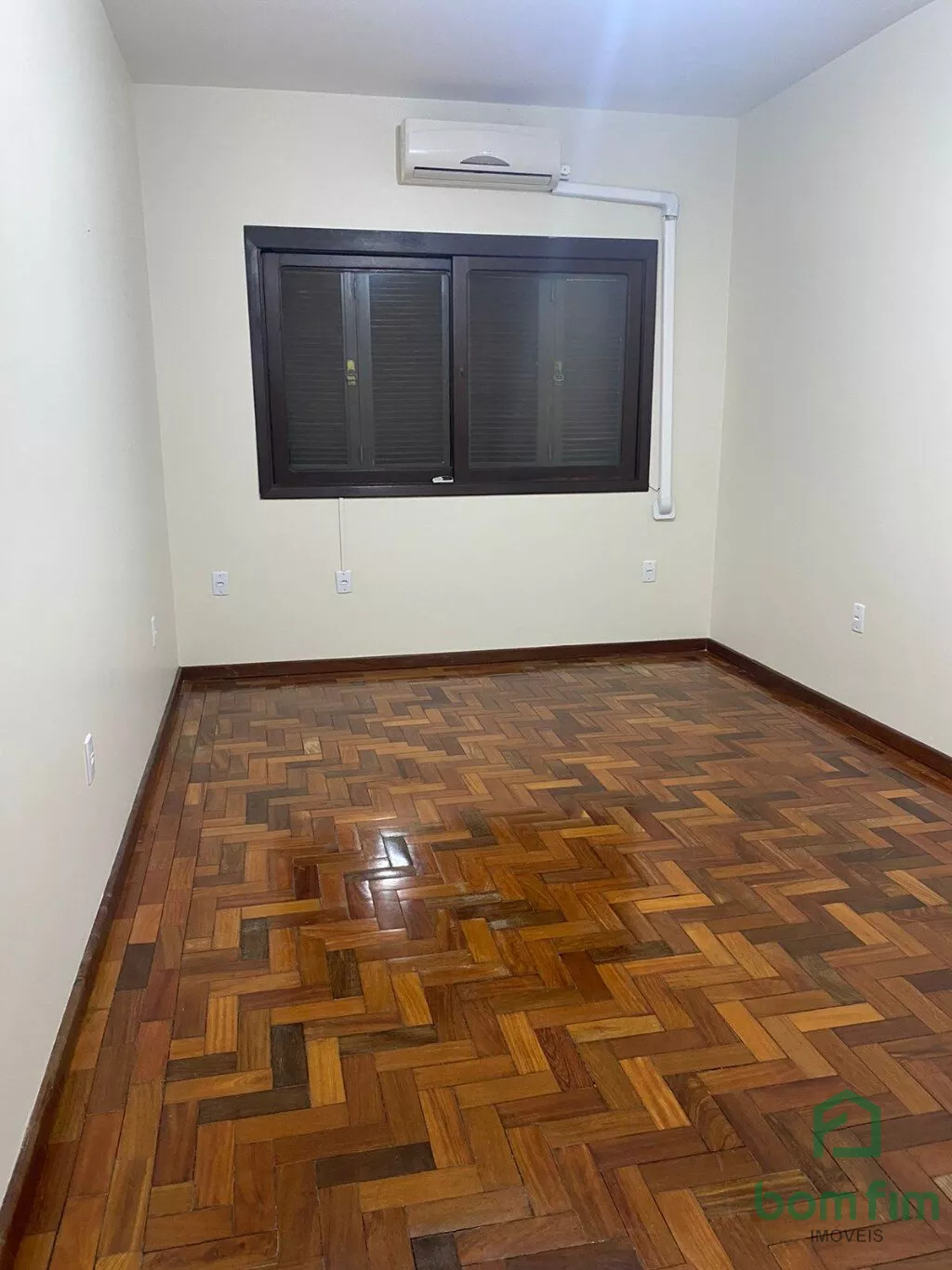 Apartamento à venda com 3 quartos, 180m² - Foto 13