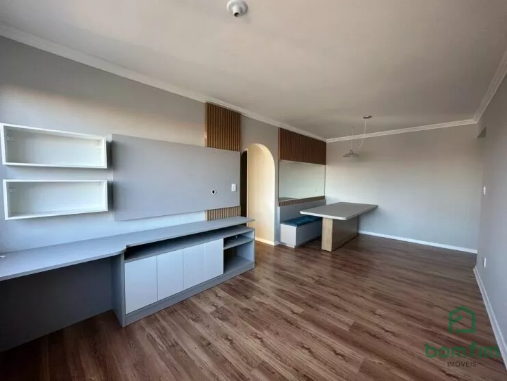 Apartamento à venda com 2 quartos, 75m² - Foto 4