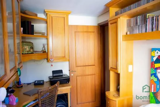 Apartamento à venda com 3 quartos, 116m² - Foto 10