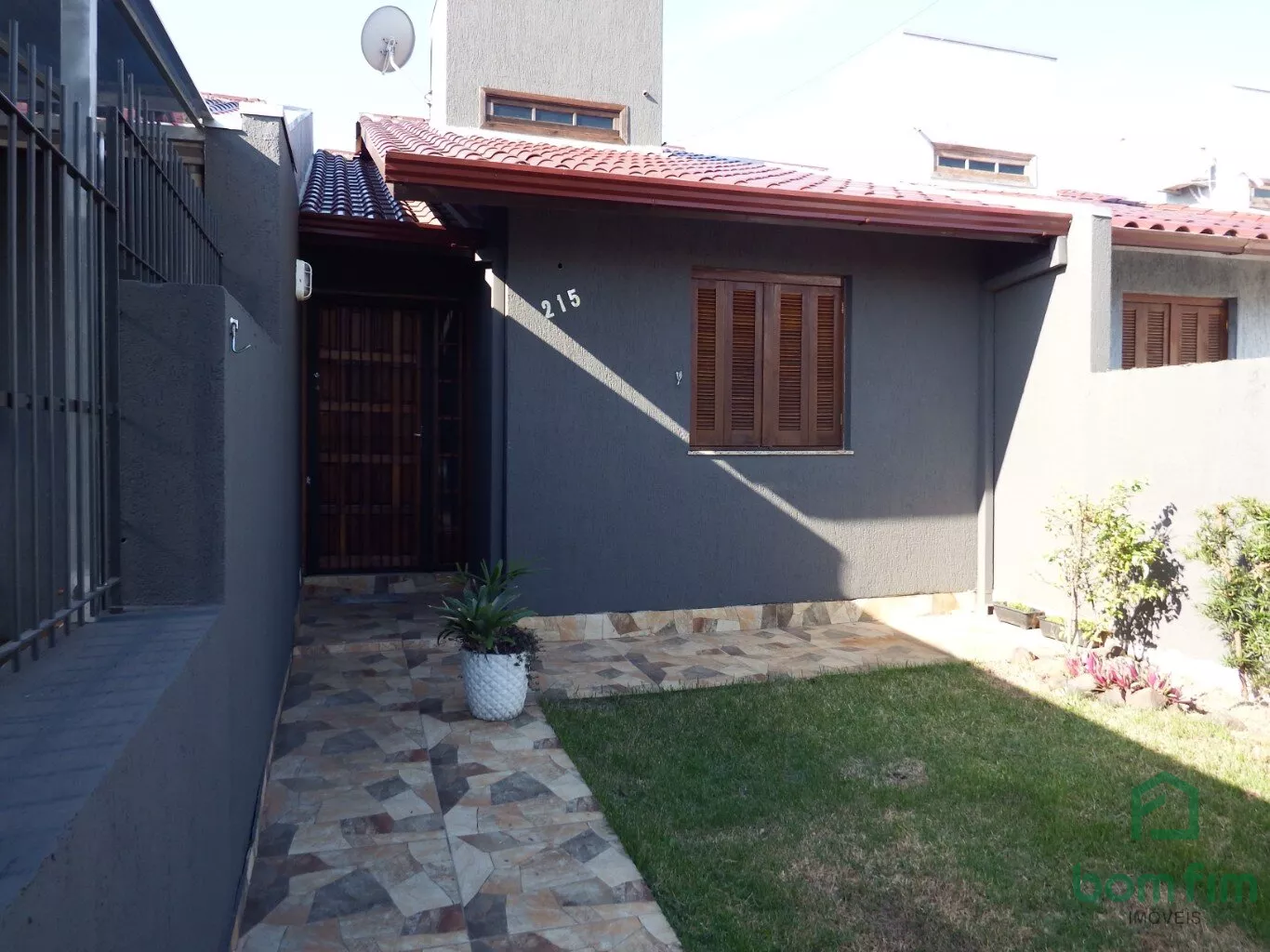 Sobrado à venda com 2 quartos, 55m² - Foto 1