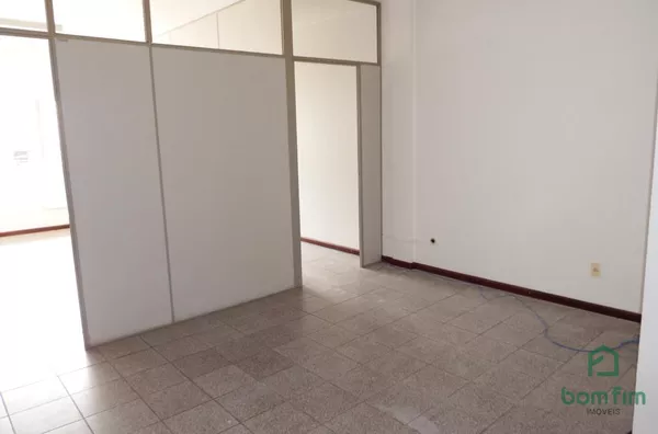 Alugo sala em Vencâncio Aires com ISENÇÃO NOS DOIS PRIMEIROS MESES DE ALUGUEL, no Centro/RS. 