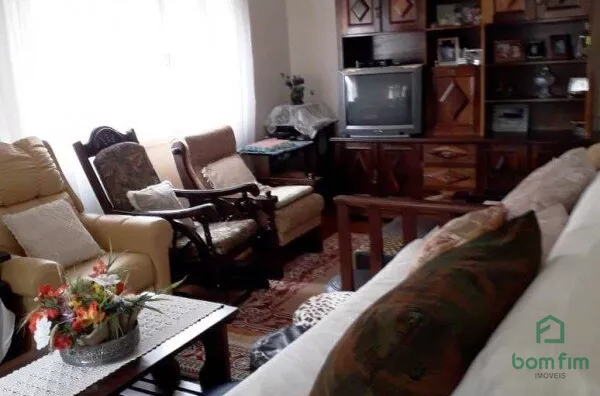 Casa para venda, 4 quarto(s), Bairro Medianeira, Porto Alegre/RS.