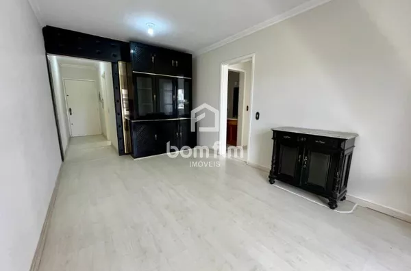 Vendo 2 dormitórios com garagem, Bairro Independência, Porto Alegre/RS.