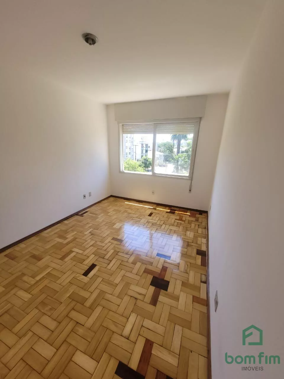 Apartamento para alugar com 2 quartos, 65m² - Foto 13