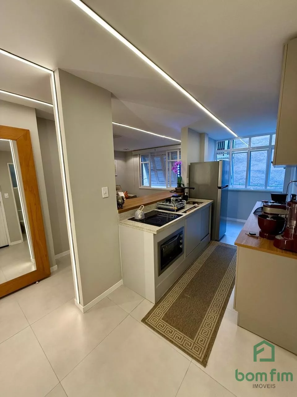 Apartamento à venda com 2 quartos, 71m² - Foto 3