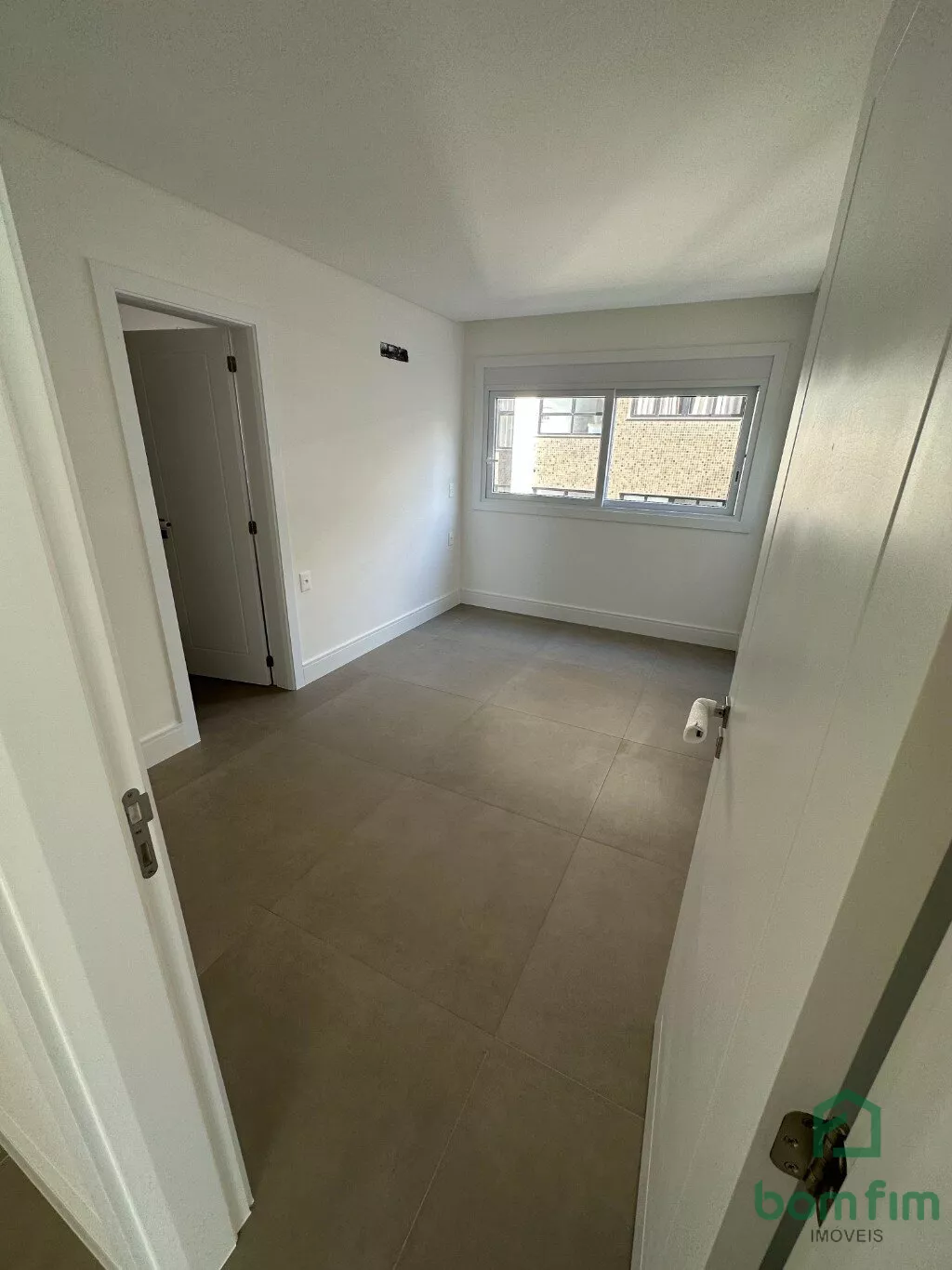 Apartamento à venda com 3 quartos, 139m² - Foto 7