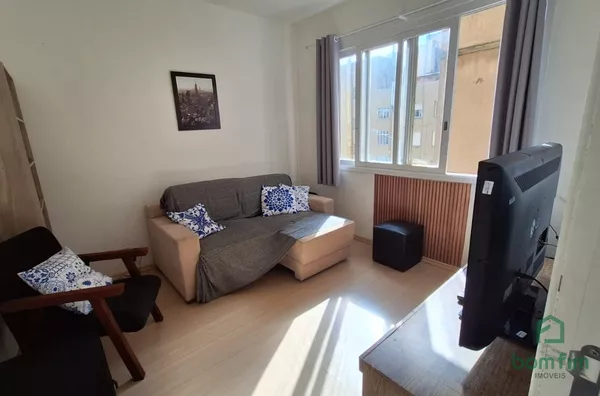 Apto de 2 dorm. mobiliado, no Centro Histórico - Porto Alegre/RS