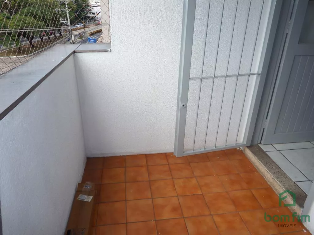 Apartamento à venda com 2 quartos, 70m² - Foto 27