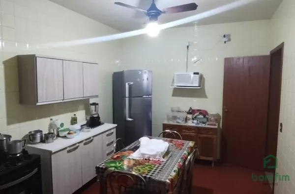 Casa para venda, 3 quarto(s),  Medianeira, Porto Alegre/RS.