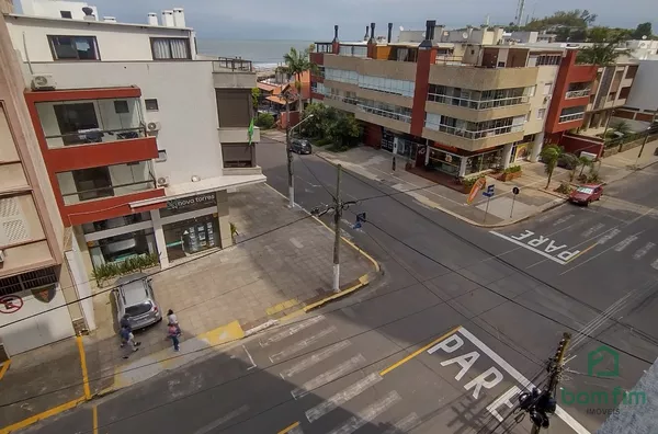 Apto de frente para venda 1 Dorm no Centro Torres/RS.