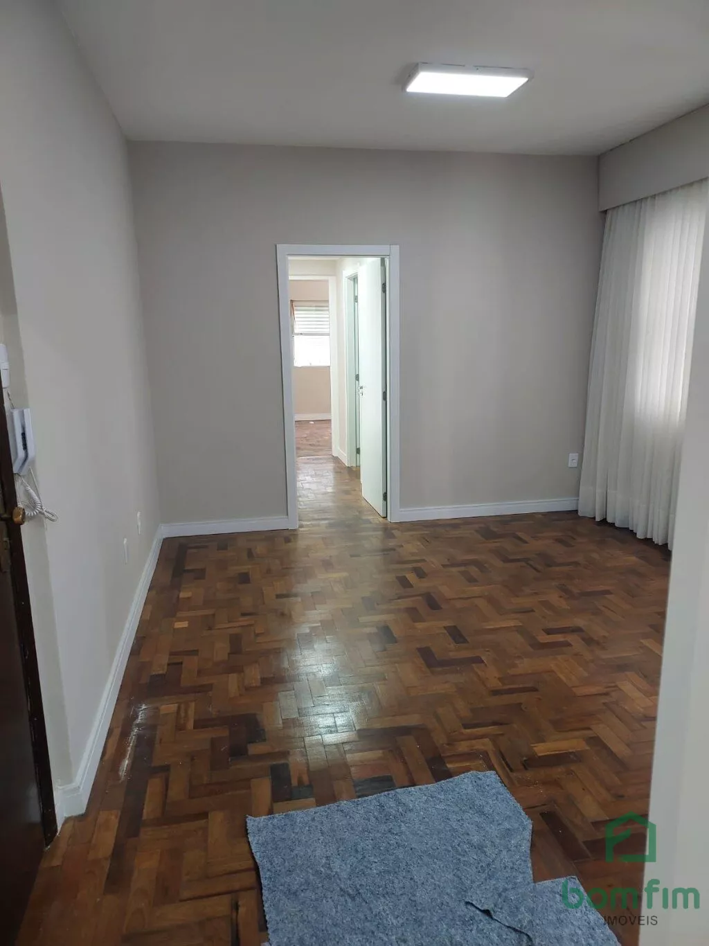 Apartamento à venda com 3 quartos, 84m² - Foto 2