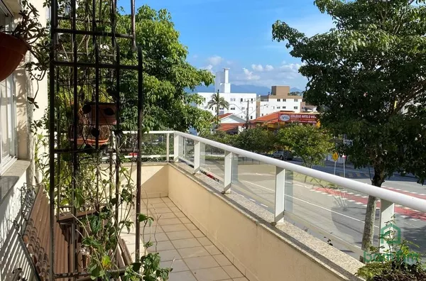 Apartamento para venda, 3 Dorm. Capoeiras, Florianópolis