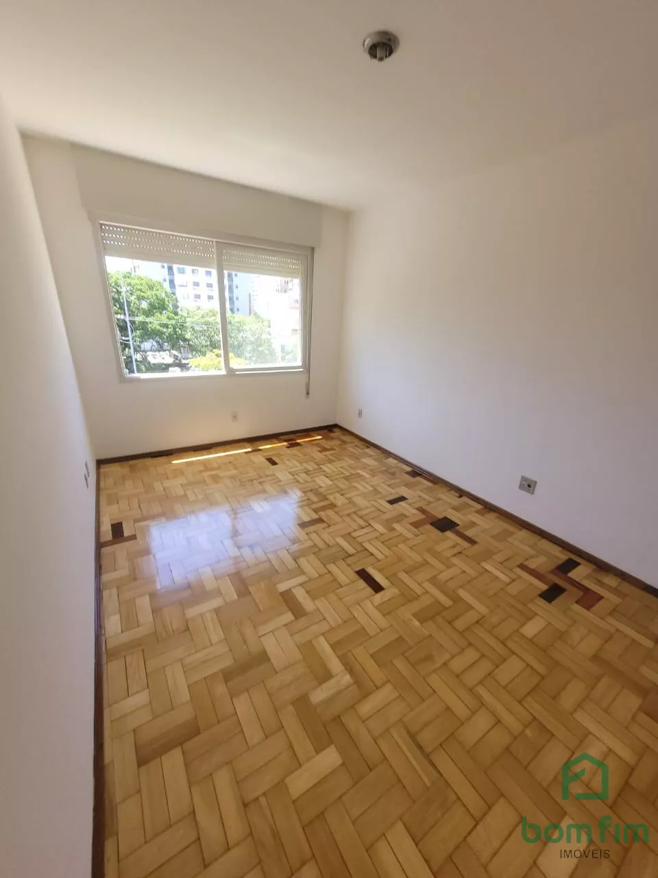 Apartamento para alugar com 2 quartos, 65m² - Foto 11