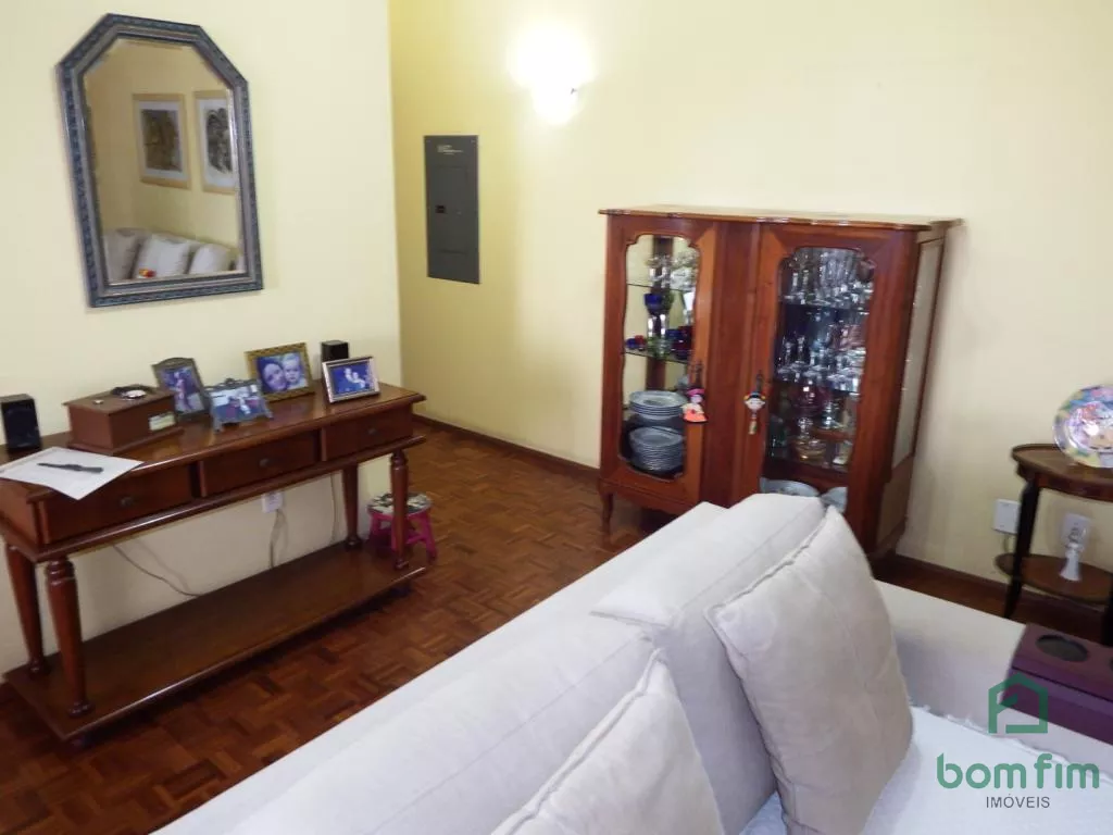 Apartamento à venda com 3 quartos, 127m² - Foto 5