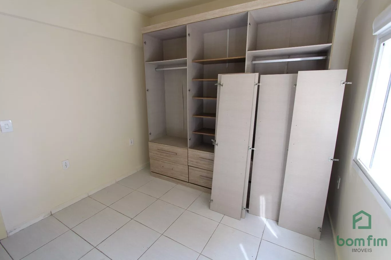 Apartamento para alugar com 2 quartos, 65m² - Foto 7