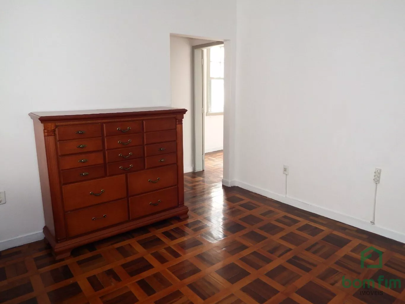 Apartamento à venda com 2 quartos, 64m² - Foto 18