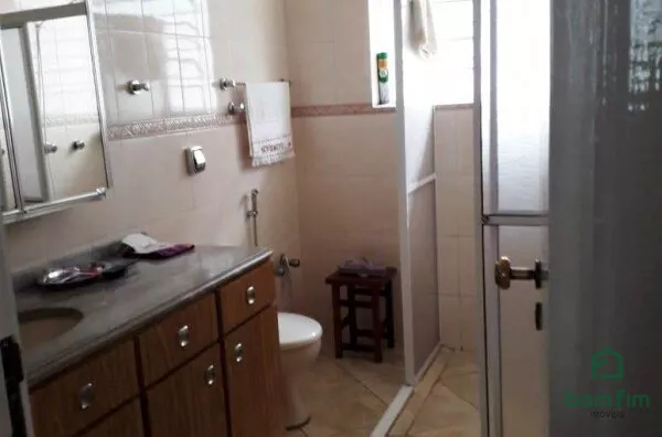 Casa para venda, 4 quarto(s), Bairro Medianeira, Porto Alegre/RS.