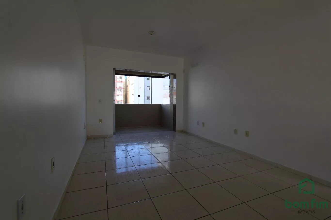 Apartamento para alugar com 2 quartos, 65m² - Foto 3