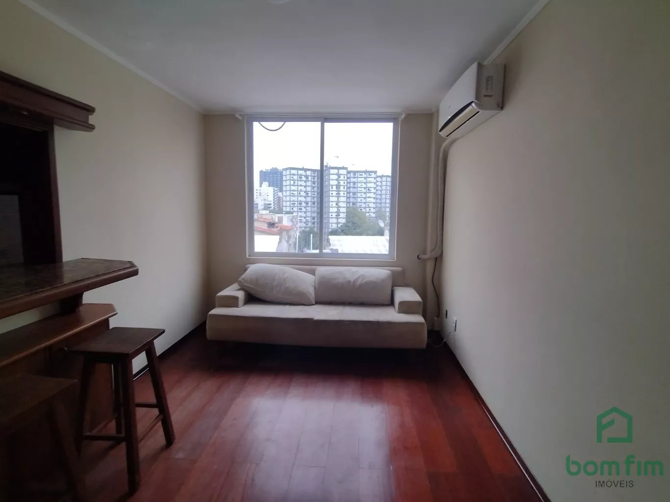 Apartamento à venda com 1 quarto, 49m² - Foto 2