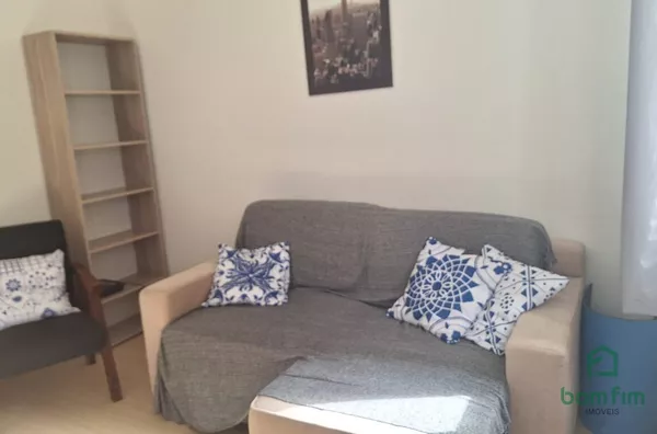 Apto de 2 dorm. mobiliado, no Centro Histórico - Porto Alegre/RS