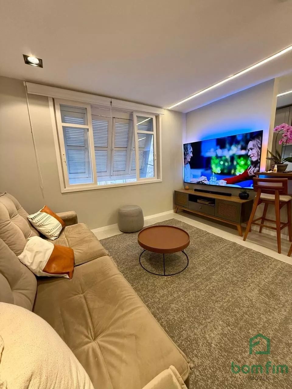 Apartamento à venda com 2 quartos, 71m² - Foto 12