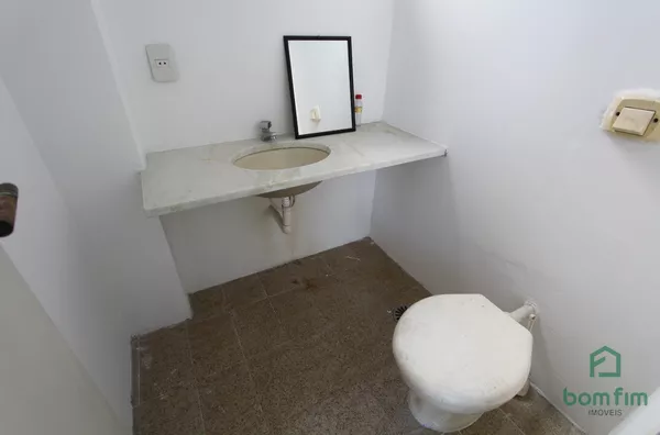 Sala comercial de frente, para venda,  Menino Deus, Porto Alegre/RS.