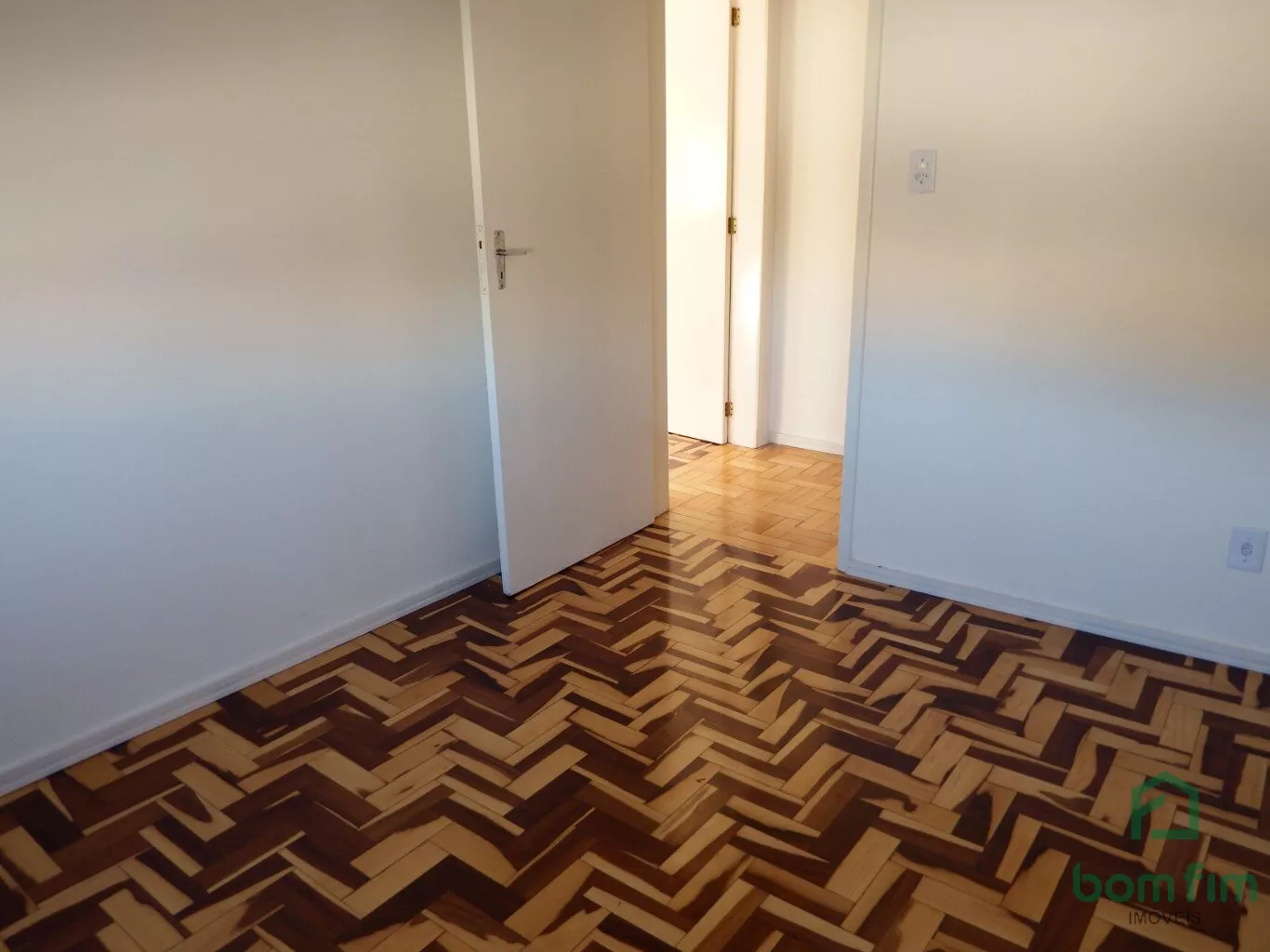 Apartamento para alugar com 2 quartos, 65m² - Foto 12