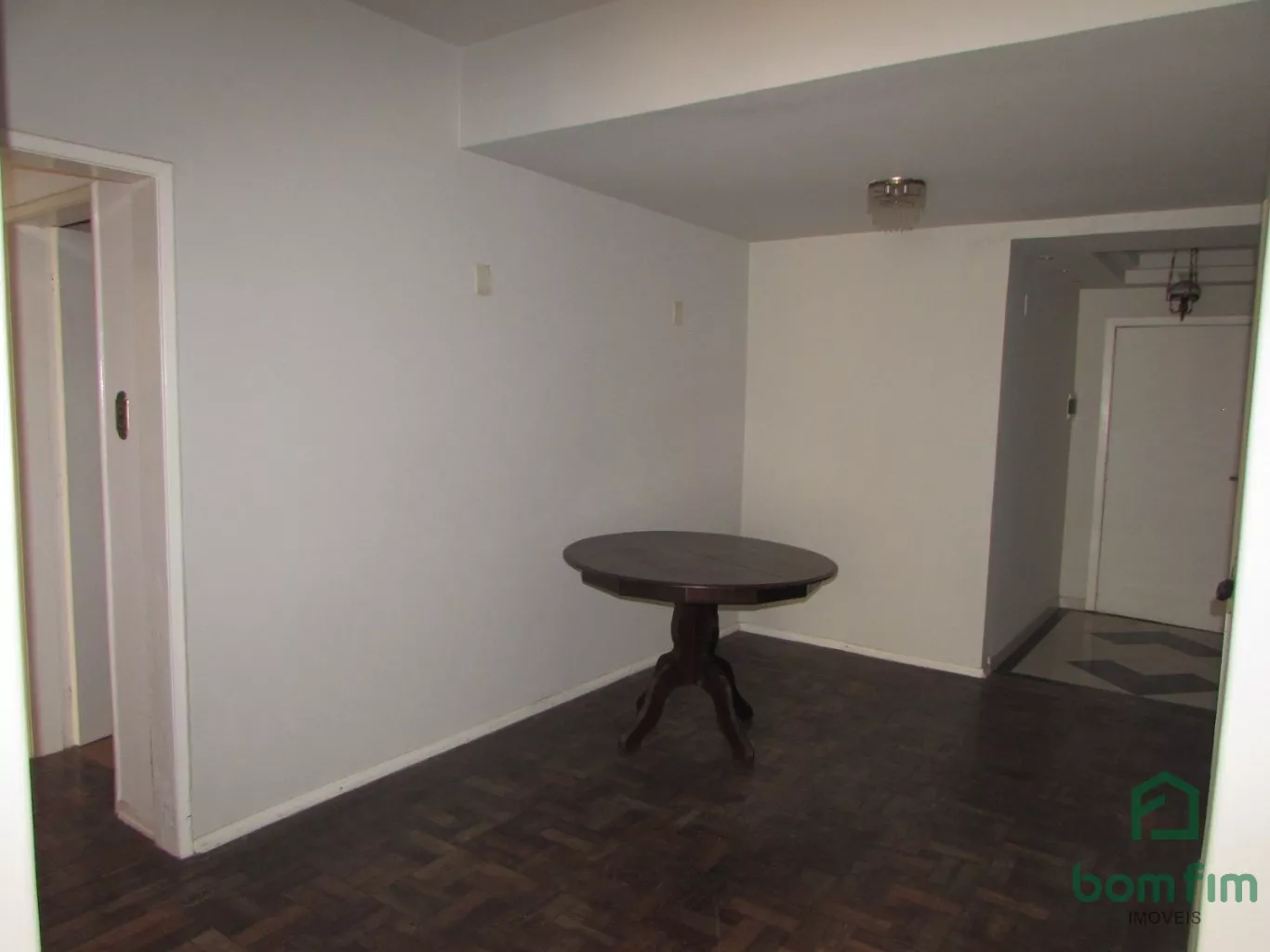 Apartamento para alugar com 3 quartos, 90m² - Foto 2