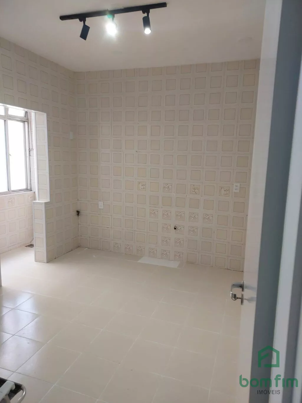 Apartamento à venda com 3 quartos, 84m² - Foto 12