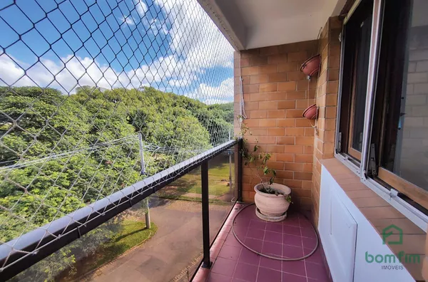 Cobertura de 3 dorm. c/ garagem, no Bairro Vila Ipiranga, Porto Alegre/RS.