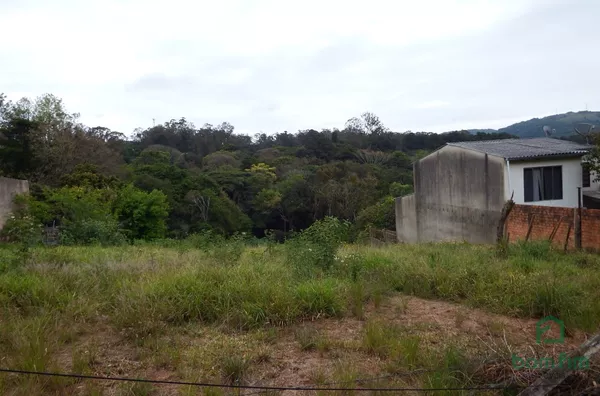 SÍTIO DE 2.359 m² no Bairro Agronomia em Porto Alegre/RS.