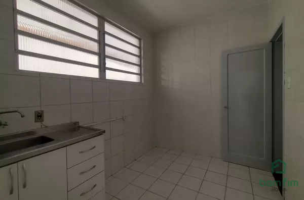 Apto de 2 dorm. para aluguel na Cidade Baixa - Porto Alegre/RS.