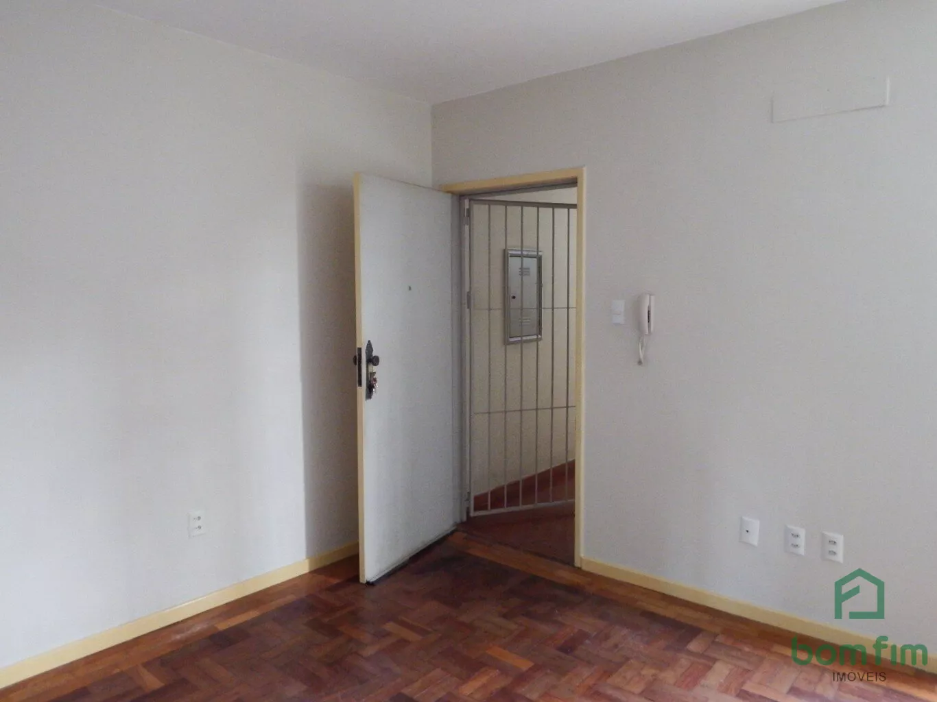 Apartamento à venda com 2 quartos, 65m² - Foto 4