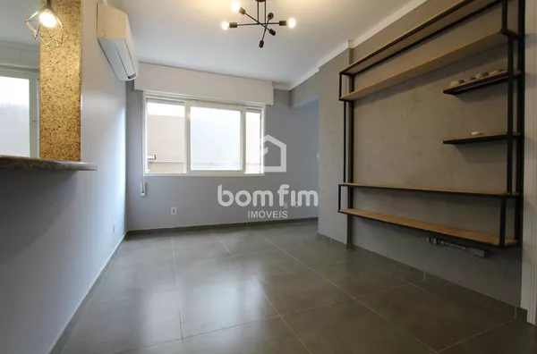 Alugo apto de 2 dorm. c/ churrasqueira, Bairro Centro Histórico - Porto Alegre/RS.
