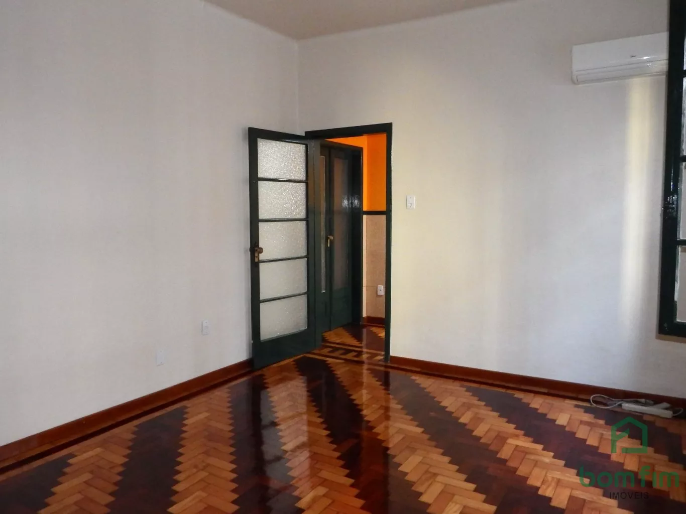 Apartamento à venda com 2 quartos, 100m² - Foto 5