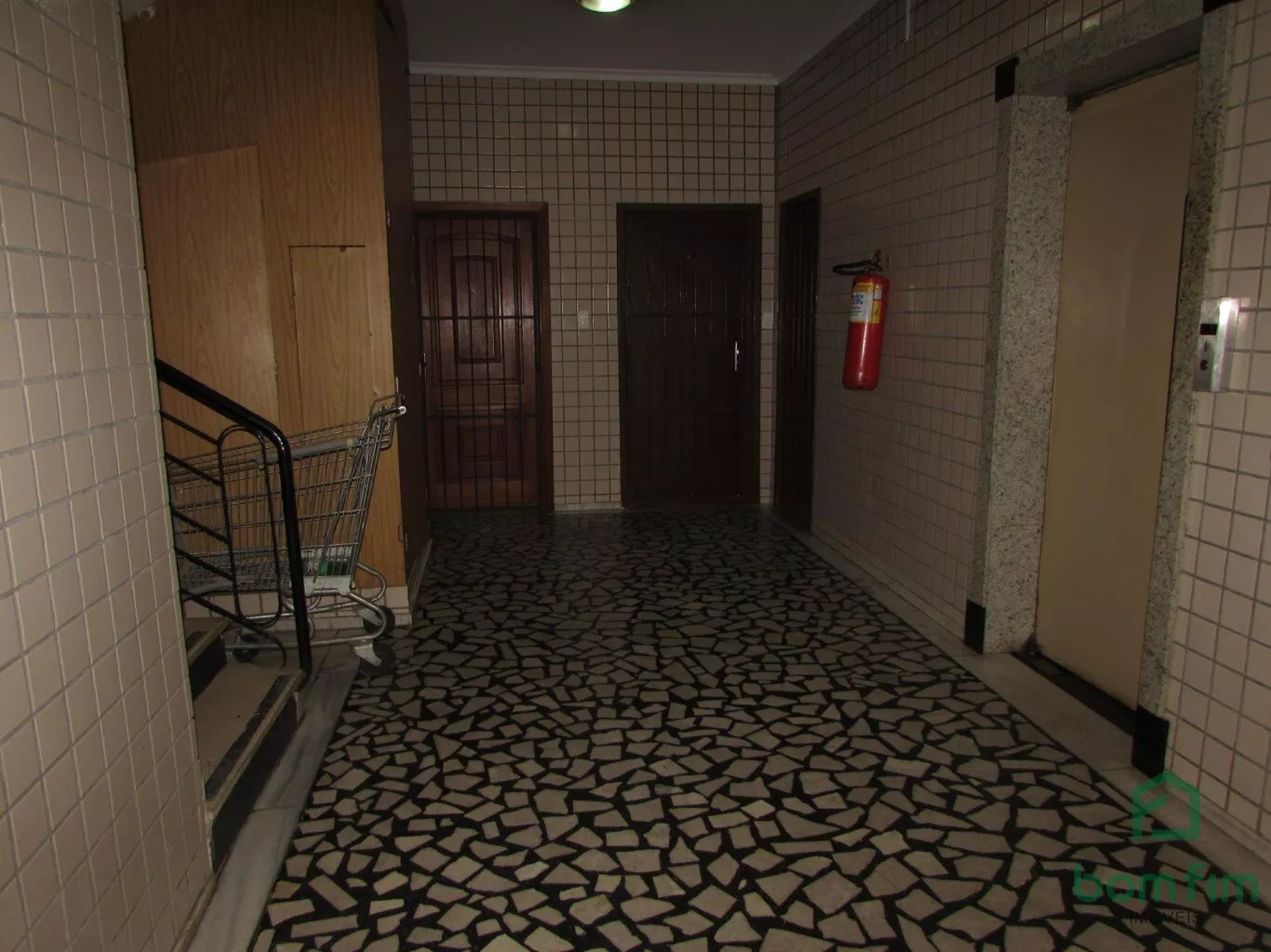 Apartamento para alugar com 3 quartos, 91m² - Foto 3
