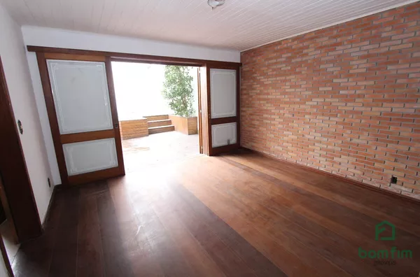 Casa 4 para aluguel, Bairro Santana, Porto Alegre/RS