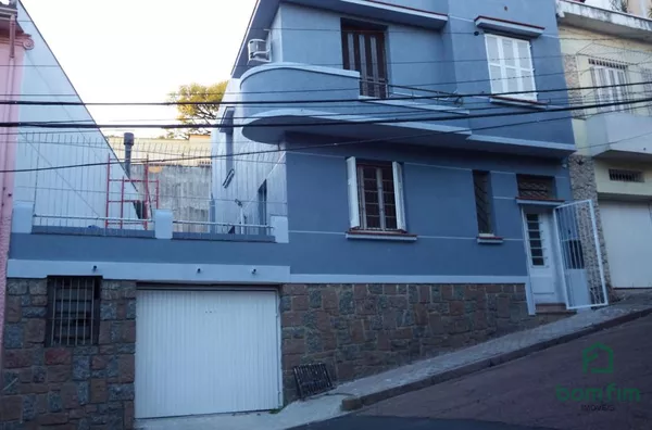 Casa com 4 dorm. garagem 2 carros, para venda Centro Histórico Porto Alegre
