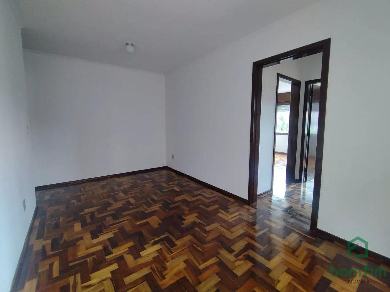 Apartamento para alugar com 2 quartos, 65m² - Foto 9