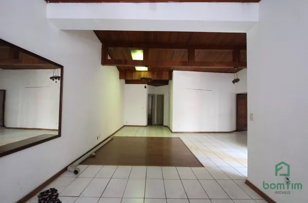 Casa para aluguel, 4 quarto(s), Bairro Centro Histórico, Porto Alegre/RS.