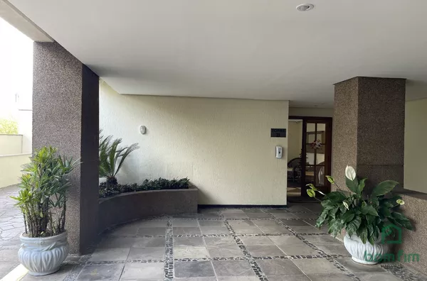 Apto. 2 Dorm. Sacada e Garagem,  Menino Deus, Porto Alegre