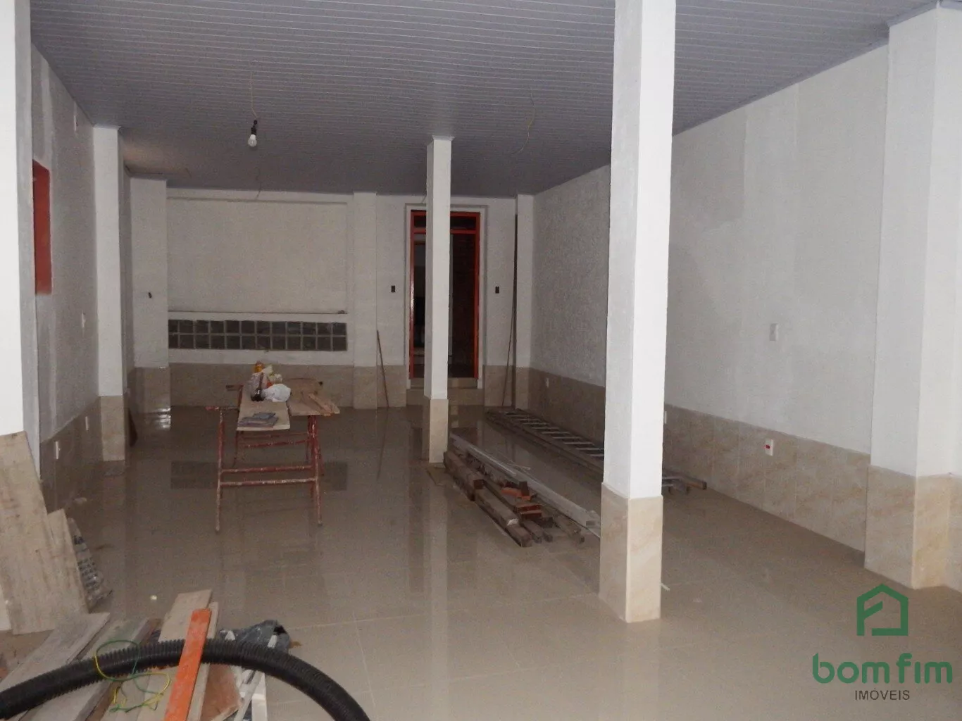 Loja-Salão para alugar com 1 quarto, 90m² - Foto 2