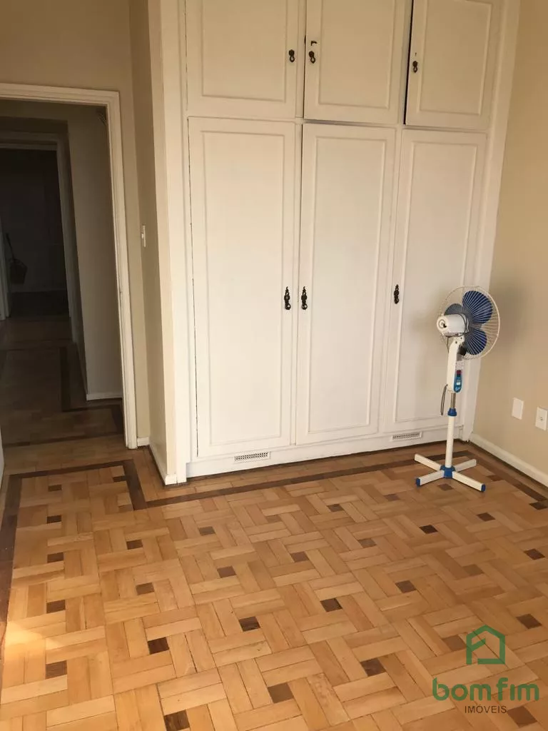 Apartamento à venda com 3 quartos, 180m² - Foto 4