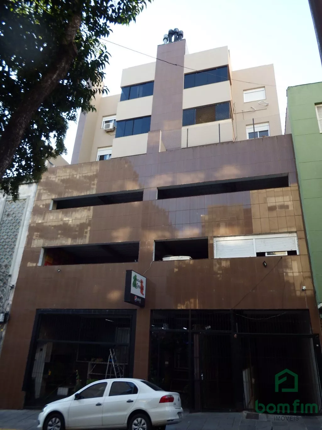 Apartamento para alugar com 2 quartos, 65m² - Foto 17